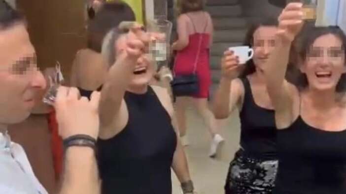 Türkiye ayağa kalkmıştı... Okulda şampanya patlatan öğretmenler için karar verildi
