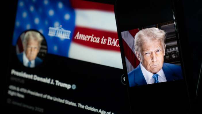 ABD Başkanı Trump'tan ilk paylaşım: Amerika geri döndü!