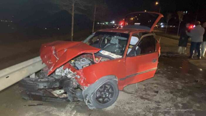 İzmit’te 3 araçlı zincirleme trafik kazası: 4 kişi yaralandı