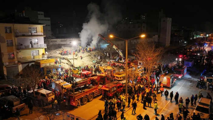 Konya'da çöken bina ile ilgili 6 şüpheli tutuklandı!