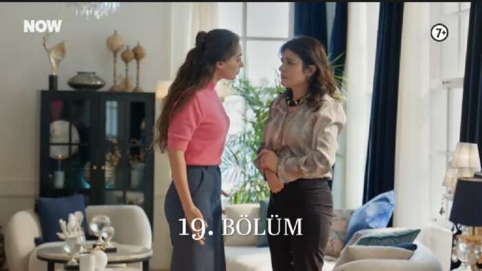 Leyla: Hayat, Aşk, Adalet dizisinde o sahne sosyal medyayı yıktı geçti! Leyla ile Nur saç saça baş başa...
