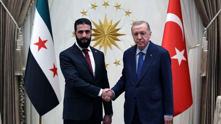 Beştepe'de tarihi ziyaret! Cumhurbaşkanı Erdoğan ile Ahmed Şara görüşmesi başladı