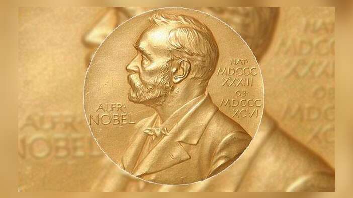 Nobel Barış Ödülü "Nükleer Silahları Yok Etme" kampanyasının...