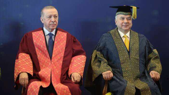Cumhurbaşkanı Erdoğan'a Malezya'da fahri doktora beratı verildi!
