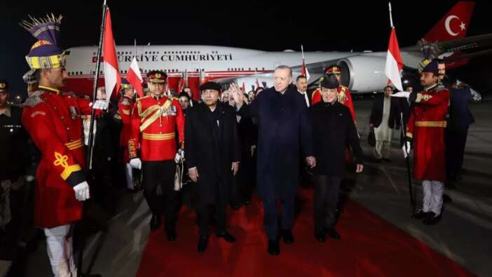 Pakistanlılardan Cumhurbaşkanı Erdoğan'a özel 'Dombra' klibi!