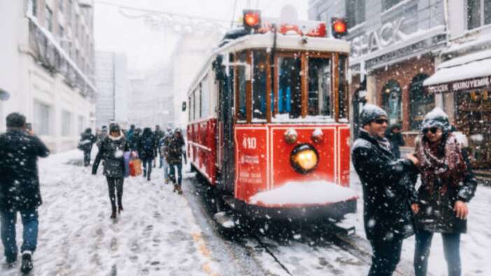 Yarın akşam başlıyor! 5 gün sürecek... İstanbul'a Sibirya soğukları geliyor! Hava -5'leri görecek! Uzun zamandır yağmadığı kadar kar yağacak...