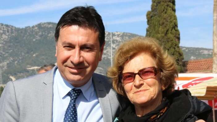 Ahmet Aras ailesi, annesi, babası kimdir? Aslen nereli?