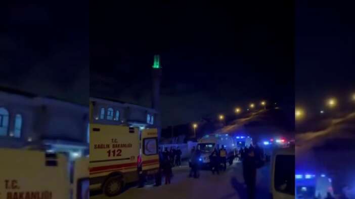 Teravih namazı kılarken ölümden döndüler! 16 kişi hastanelik oldu