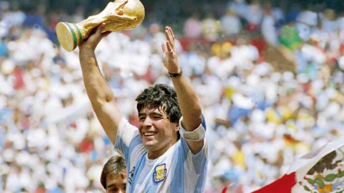 Savcı o fotoğrafı gösterdi! Maradona aslında öldürüldü mü?