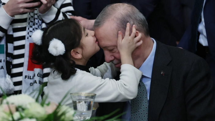Filistinli çocuklardan Cumhurbaşkanı Recep Tayyip Erdoğan'a sevgi seli!