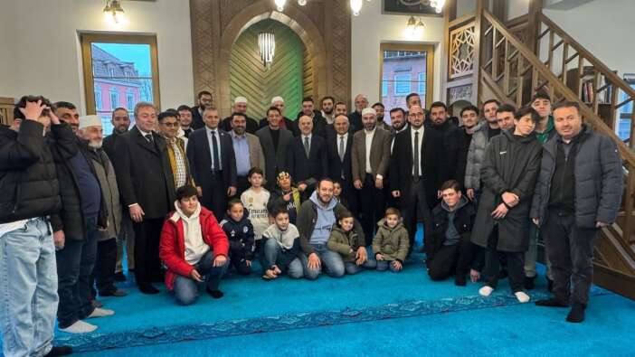 Mesut Özil neden AK Parti'de siyasete girdi? Düsseldorf'ta katıldığı sahur programında açıkladı