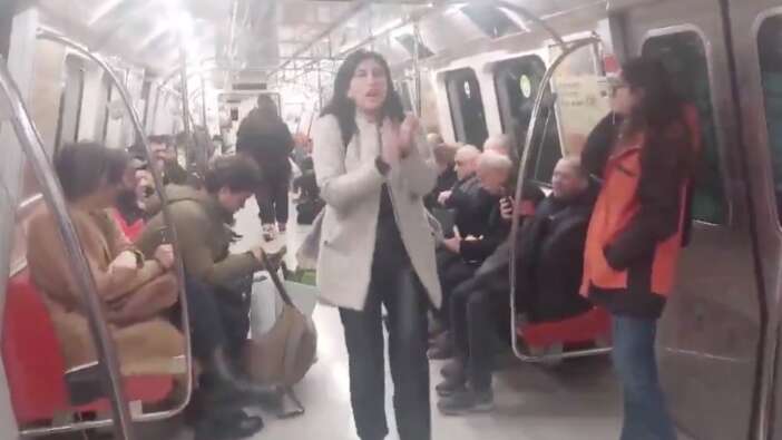 İmamoğlu'nun gözaltına alınması sonrası metroda protesto! Fiyaskoyla bitti...