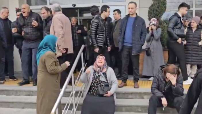 43 madencinin hayatını kaybettiği Amasra'daki faciada karar çıktı! 20 sanığa hapis, 3 beraat... Madenci yakınları tepkili...