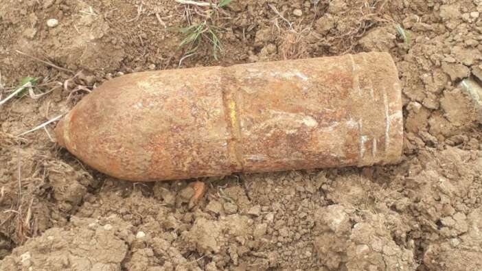 Mezar kazısında Çanakkale Savaşları'ndan kalma top mermisi bulundu, imha edildi