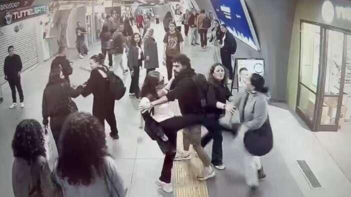 Gayrettepe metrosunda kavga; yürüyen merdivende saldıran kadın aşağı düştü
