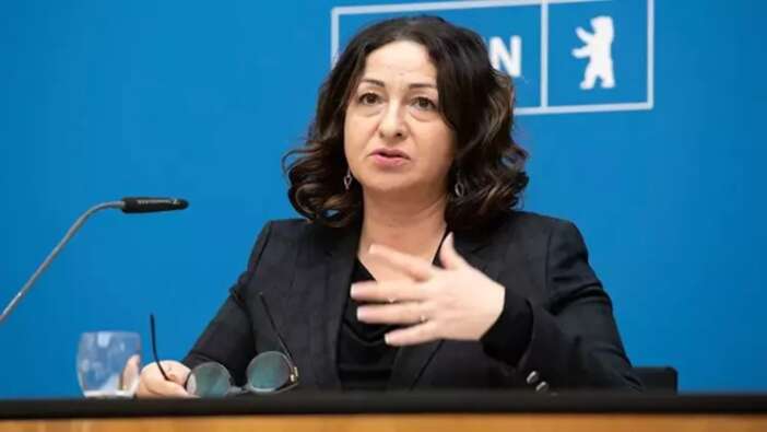 Berlin'de eski Türk Bakan Dilek Kalaycı'ya hapis cezası: Maaşına el koyacaklar! Düğün masrafı rüşvet sayıldı...