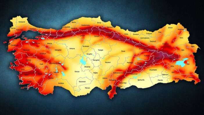 Gümüşhane sallandı: 4.2'lik deprem sabahın erken saatlerinde vurdu!