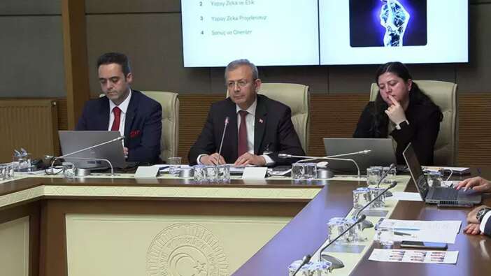 Servet Gül: Yapay Zeka otomatikman karar verici değildir