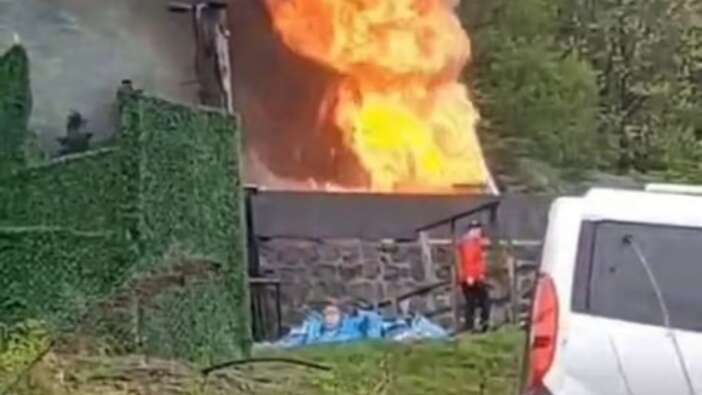 Sapanca’da bungalov alevlere teslim: İtfaiye son anda yetişti