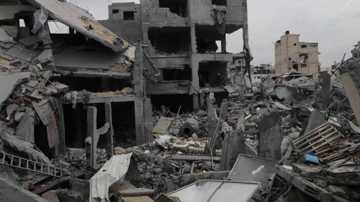 Katil İsrail'in Gazze'nin doğusundaki saldırıda 20 Filistinli öldü