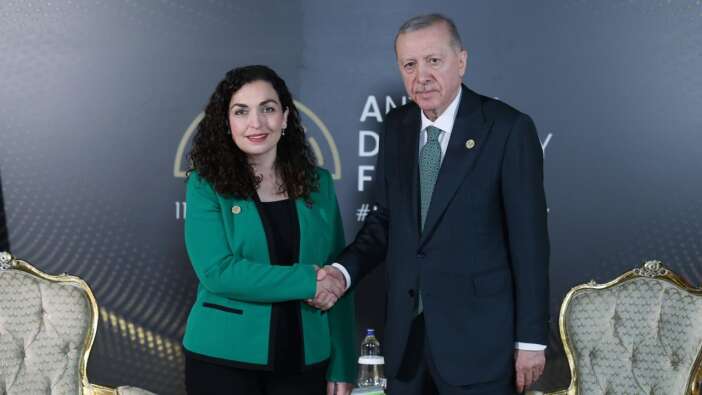 Kosova Cumhurbaşkanı Vjosa Osmani, Cumhurbaşkanı Recep Tayyip Erdoğan'a övgüler dizdi