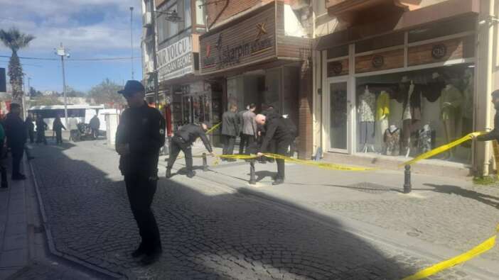 Çanakkale’de şüpheli kutu paniği: Patlatıldı, içinden kâğıtlar saçıldı!