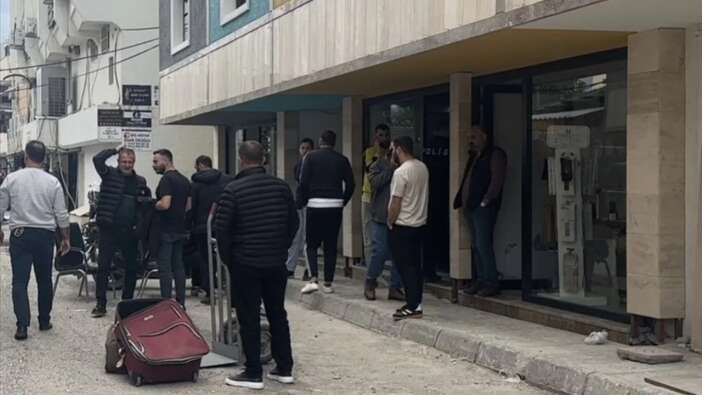 İskenderun’da berber dükkanına silahlı baskın! Saldırganlar polisin hızlı operasyonuyla yakalandı