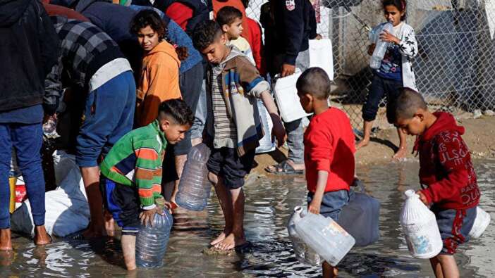 Gazze’de su artık bir silah İsrail 2,4 milyon kişinin hayatını tehdit ediyor: “Bu bir soykırım”