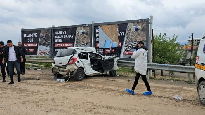 Gaziantep’te yürek yakan kaza: Anne-oğul tır çarpışmasında hayatını kaybetti