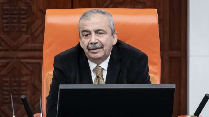 Sırrı Süreyya Önder'in sağlık durumuna ilişkin yeni açıklama: Tedaviye iyi yanıt vermekte!