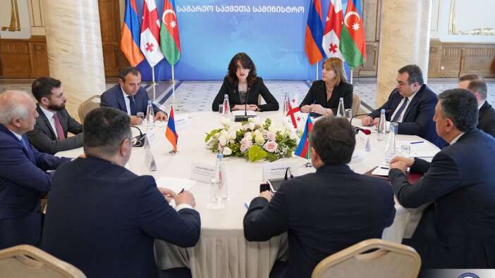 Gürcistan, Azerbaycan ve Ermenistan heyetleri, Güney Kafkasya'da işbirliğini güçlendirmeyi görüşüyor