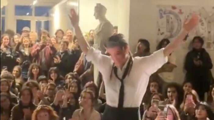 MSGSÜ öğrencilerinin Ekrem İmamoğlu maskeli defilesi gündem oturdu