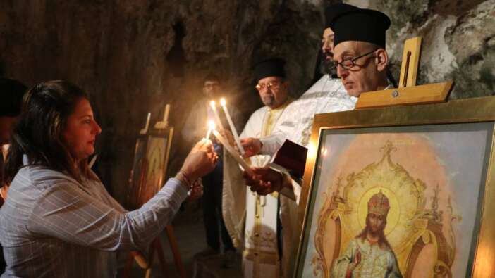 Hatay'da St. Pierre Kilisesi'nde Paskalya ayini düzenlendi