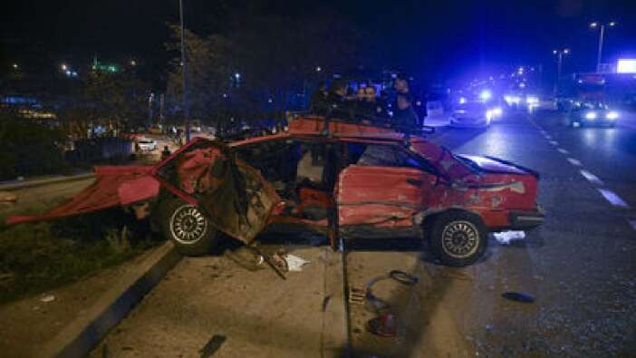 Ankara'daki trafik kazasında 6 kişi yaralandı