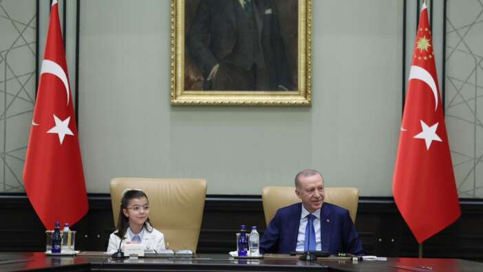 Cumhurbaşkanı Erdoğan’dan 23 Nisan’da renkli mesajlar! Çocukların projesine 'talimattır' dedi