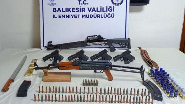 Bandırma’da silah kaçakçılığına darbe! Kalaşnikof ve mühimmat ele geçirildi