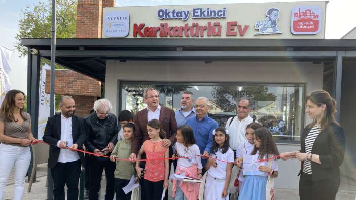 Balıkesir'de "Oktay Ekinci Karikatürlü Ev" açıldı