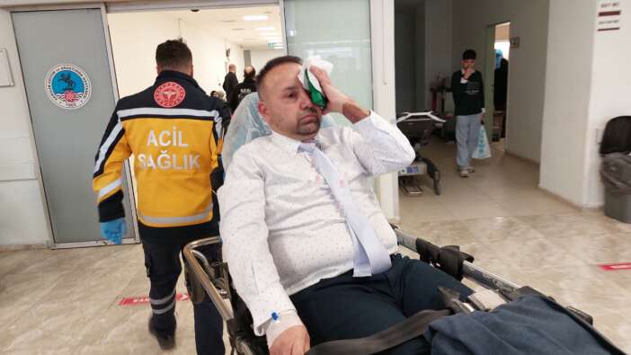 Samsun’da korkunç olay! Okuldan atılan öğrenci, nöbetçi öğretmene bıçakla saldırdı