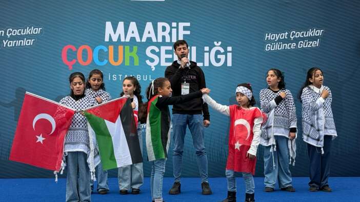 Farklı ülkelerden gelen 140 öğrenci Maarif Çocuk Şenliği'nde İstanbul'da buluştu