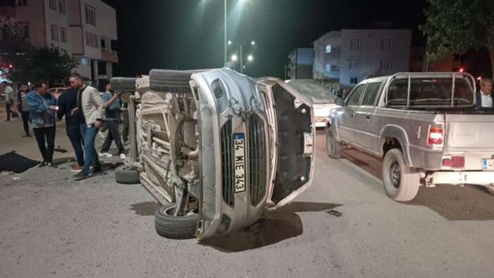 Adıyaman’da trafik kazası: 2 araç çarpıştı, 4 yaralı