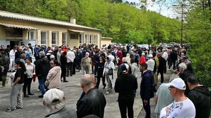 Fransa'da İslam karşıtı saldırı! Camide namaz kılan genci 50 bıçak darbesiyle öldüren zanlı İtalya'da teslim oldu