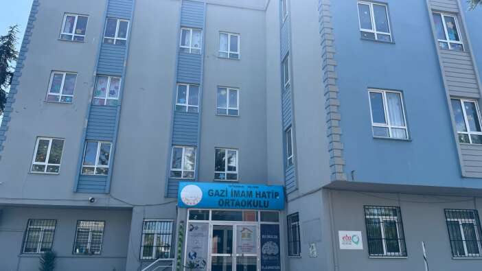 Silivri’de deprem sonrası hızlı müdahale! Gazi İmam Hatip Ortaokulu tahliye edildi
