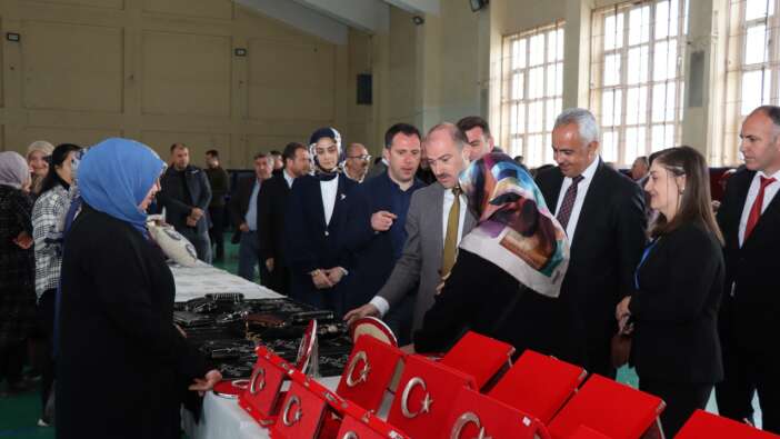 Oltu’da ev hanımlarına güç veren proje! ADEM’den mesleki eğitim ve ekonomik kazanç