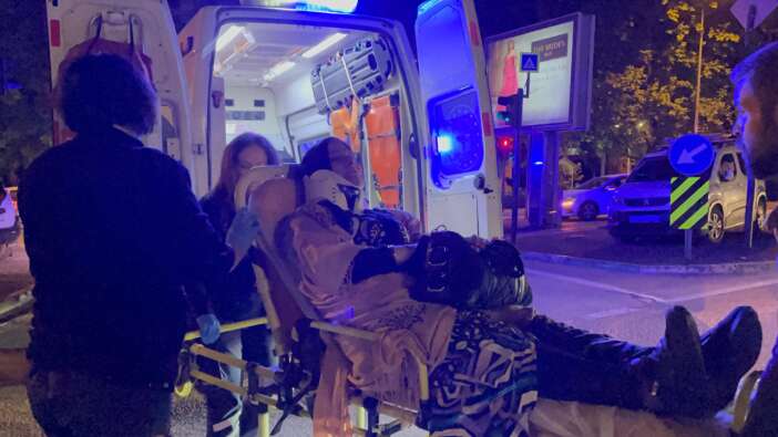 Bursa'da ışık ihlali: Otomobil, taksiye çarptı, 7 kişi yaralı