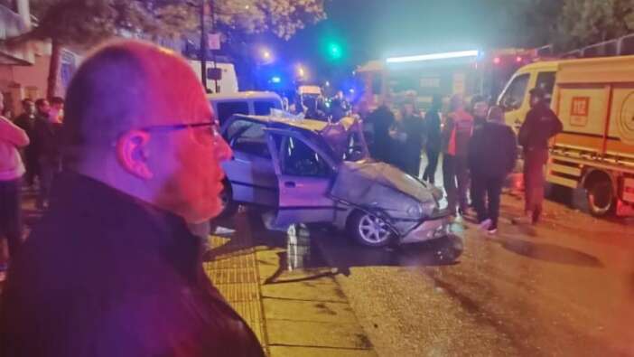 Ankara’da ters yönden gelen araç dehşet saçtı: 2’si çocuk 5 yaralı