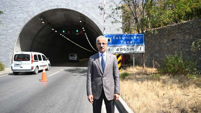 Son 23 yılda 430 yeni tünel inşa edildi... Bakan Uraloğlu: 2002'ye kadar Türkiye'de 83 tünel vardı