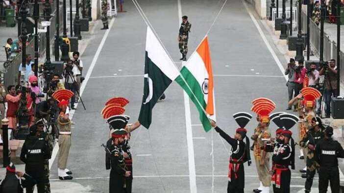 Nükleer güçler karşı karşıya! Savaş başladı! Hindistan’dan Pakistan’a füze saldırısı!