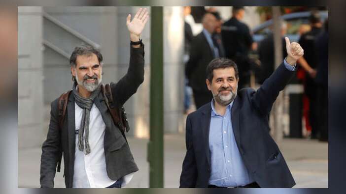 İki katalan lider gözaltına alındı...