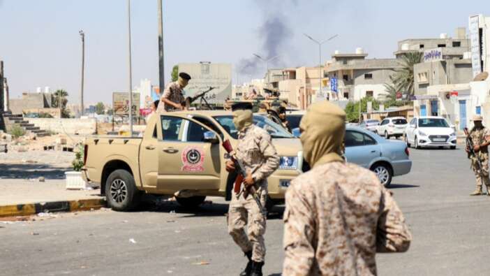 Libya'da kanlı gece! Trablus'ta sokaklar savaş alanına döndü! Vatandaşlara uyarı!