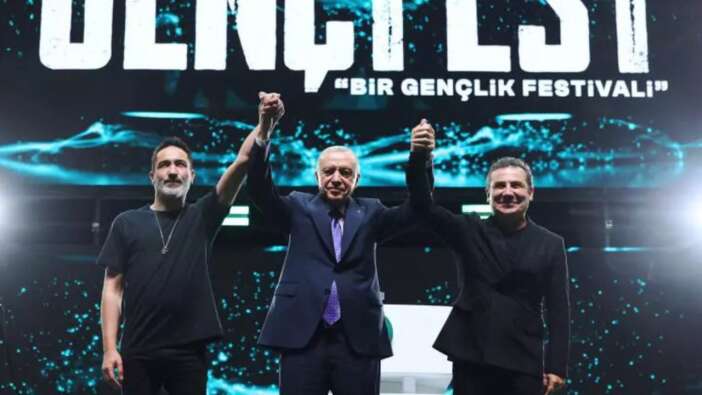 Cumhurbaşkanı Recep Tayyip Erdoğan, Ferhat Göçer ve Sagopa Kajmer... GENÇFEST'e damga vuran anlar!